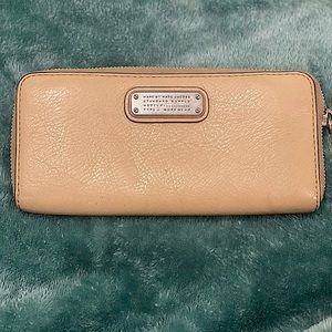 Marc by Marc Jacobs Standard Supply Neutral Leather Wallet
